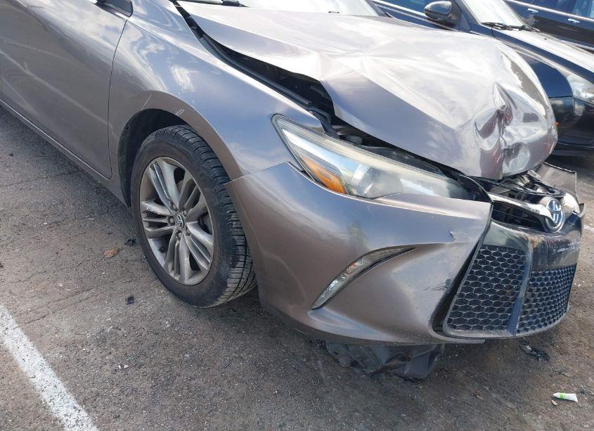 Photo 18 of 2015 Toyota Camry SE (VIN 4T1BF1FK5FU031148)