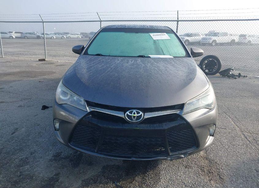Photo 12 of 2015 Toyota Camry SE (VIN 4T1BF1FK5FU038939)