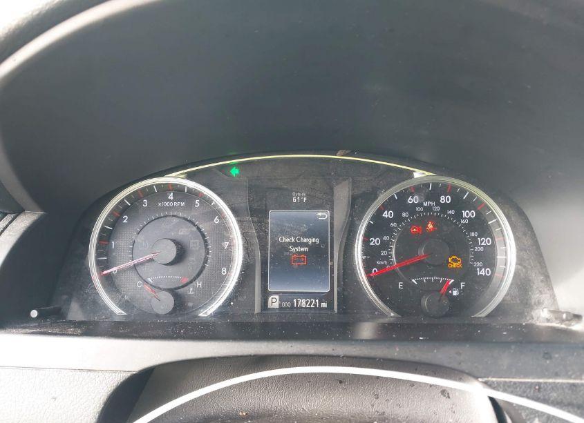 Photo 7 of 2015 Toyota Camry SE (VIN 4T1BF1FK5FU038939)