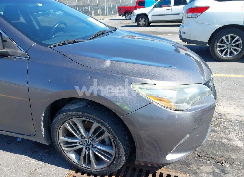 Photo 6 of 2015 Toyota Camry SE (VIN 4T1BF1FK5FU044482)