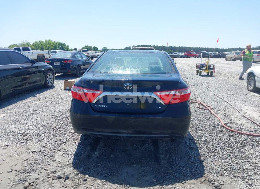 Photo 16 of 2015 Toyota Camry LE (VIN 4T1BF1FK5FU063680)