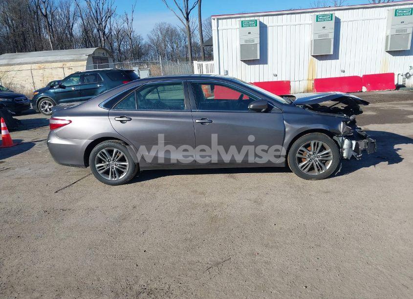 Photo 14 of 2015 Toyota Camry SE (VIN 4T1BF1FK5FU064697)