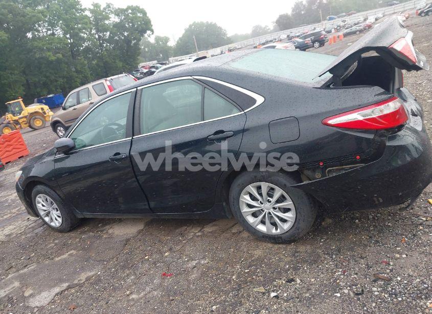 Photo 14 of 2015 Toyota Camry LE/SE/XLE/XSE (VIN 4T1BF1FK5FU105278)