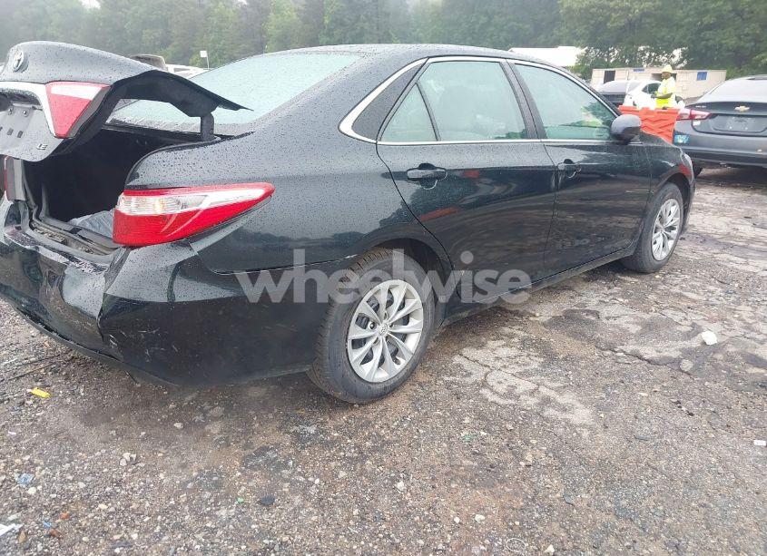 Photo 4 of 2015 Toyota Camry LE/SE/XLE/XSE (VIN 4T1BF1FK5FU105278)