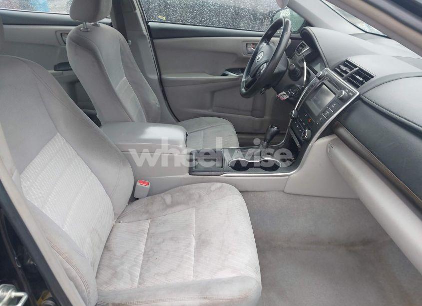 Photo 5 of 2015 Toyota Camry LE/SE/XLE/XSE (VIN 4T1BF1FK5FU105278)