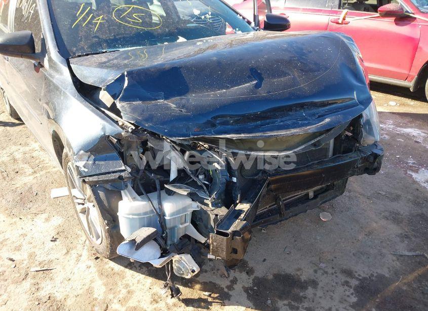 Photo 6 of 2015 Toyota Camry SE (VIN 4T1BF1FK5FU113770)