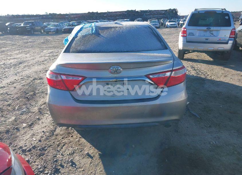 Photo 16 of 2015 Toyota Camry XSE (VIN 4T1BF1FK5FU475890)