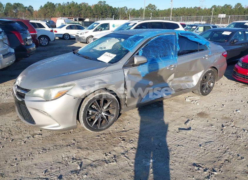 Photo 2 of 2015 Toyota Camry XSE (VIN 4T1BF1FK5FU475890)