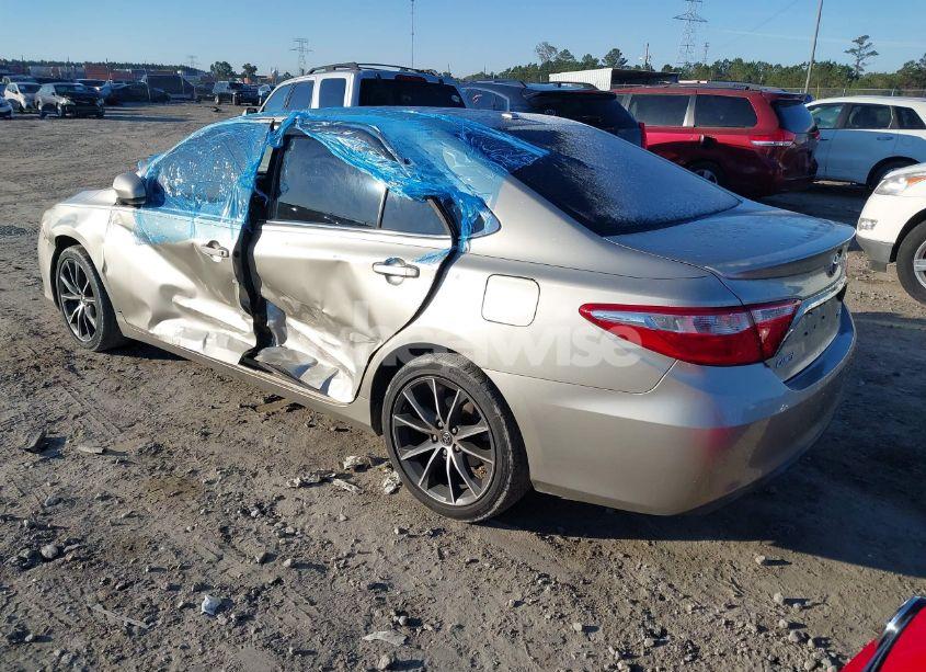 Photo 3 of 2015 Toyota Camry XSE (VIN 4T1BF1FK5FU475890)