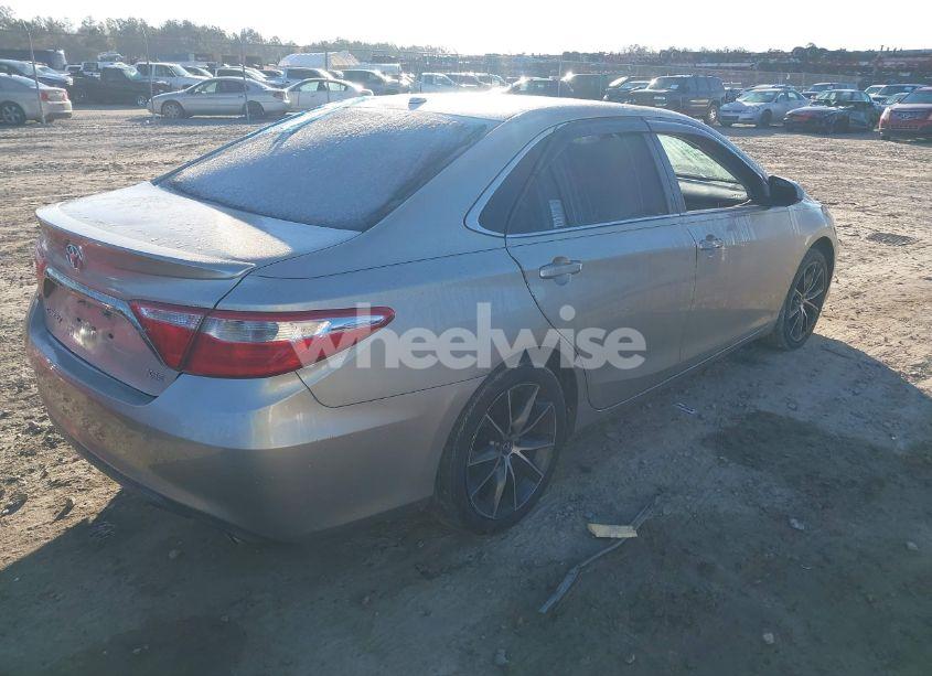 Photo 4 of 2015 Toyota Camry XSE (VIN 4T1BF1FK5FU475890)