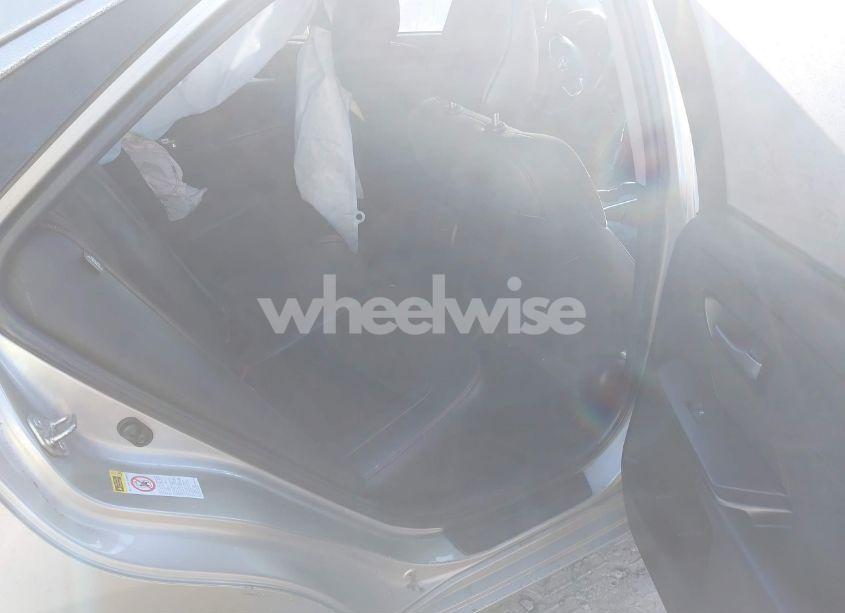 Photo 8 of 2015 Toyota Camry XSE (VIN 4T1BF1FK5FU475890)