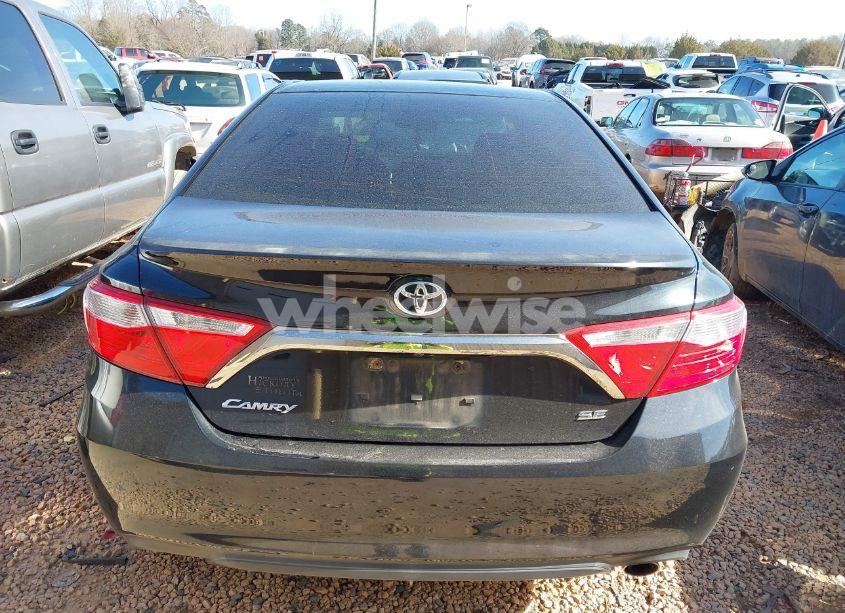 Photo 16 of 2015 Toyota Camry SE (VIN 4T1BF1FK5FU491314)