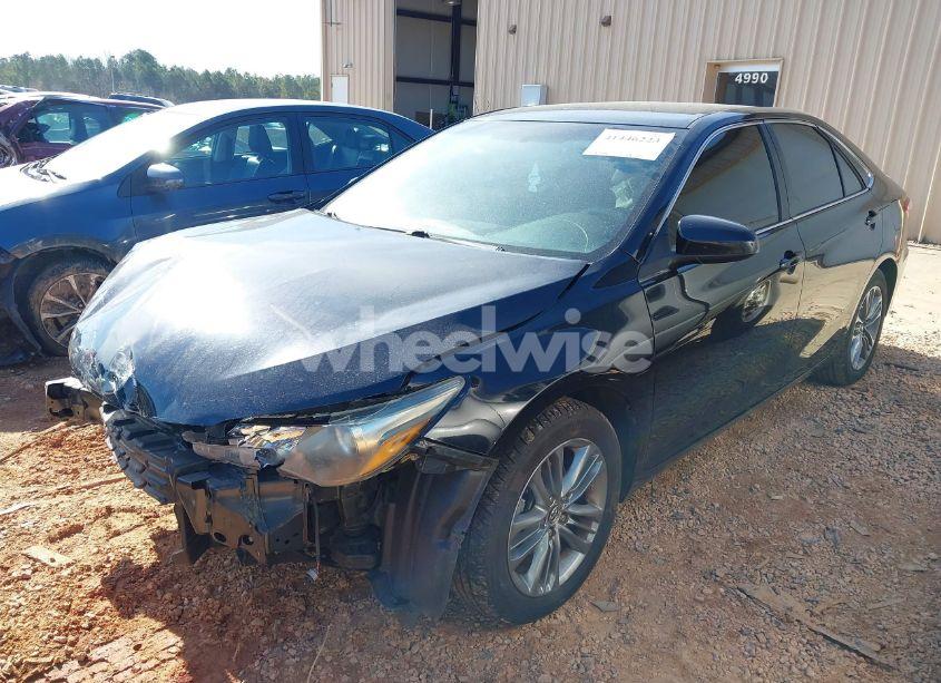 Photo 2 of 2015 Toyota Camry SE (VIN 4T1BF1FK5FU491314)