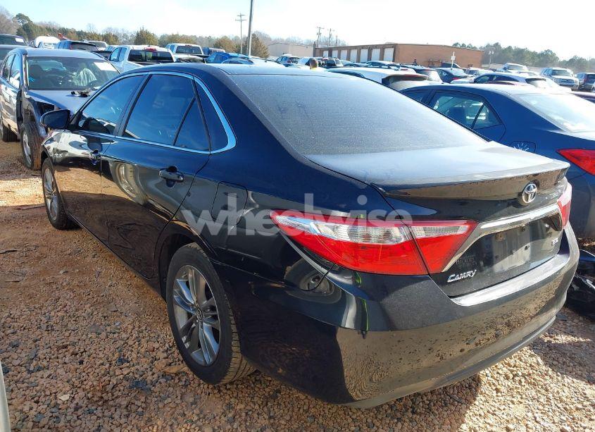Photo 3 of 2015 Toyota Camry SE (VIN 4T1BF1FK5FU491314)