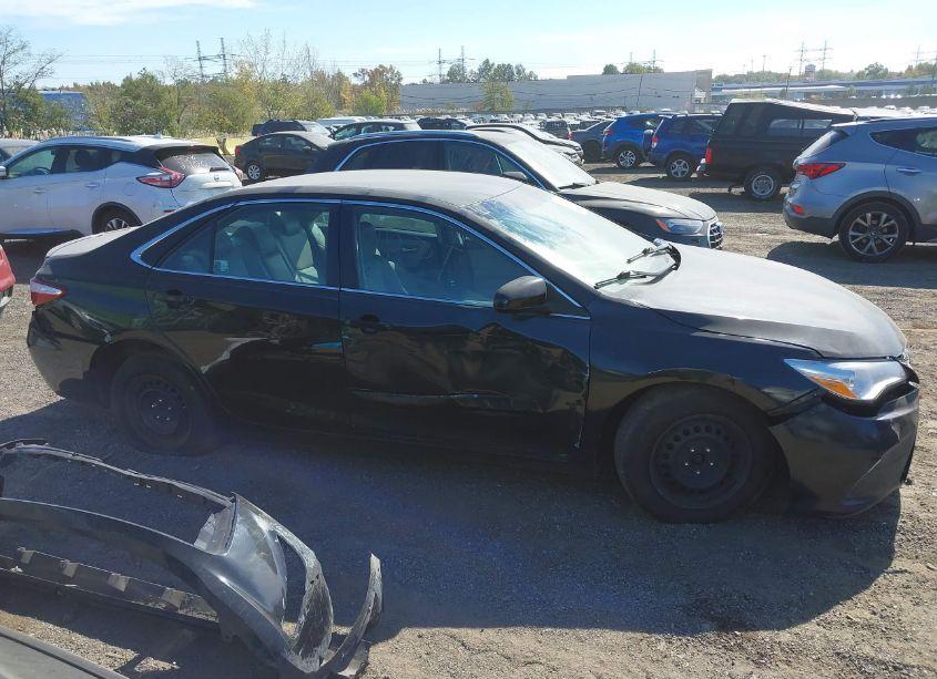 Photo 13 of 2015 Toyota Camry SE (VIN 4T1BF1FK5FU498439)