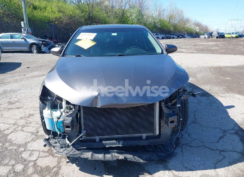 Photo 13 of 2015 Toyota Camry XLE (VIN 4T1BF1FK5FU877473)