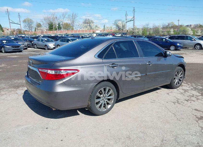Photo 4 of 2015 Toyota Camry XLE (VIN 4T1BF1FK5FU877473)