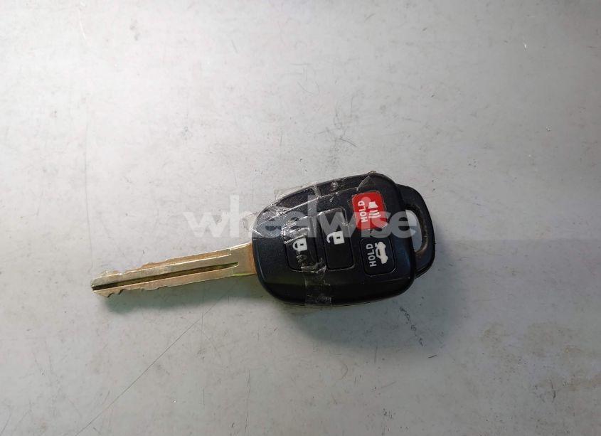 Photo 11 of 2015 Toyota Camry SE (VIN 4T1BF1FK5FU883001)