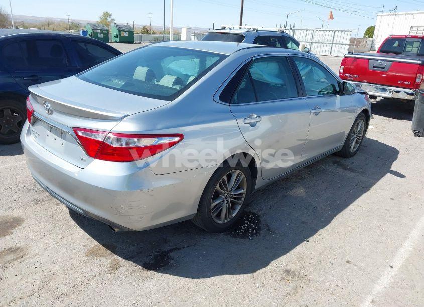 Photo 4 of 2015 Toyota Camry SE (VIN 4T1BF1FK5FU883001)