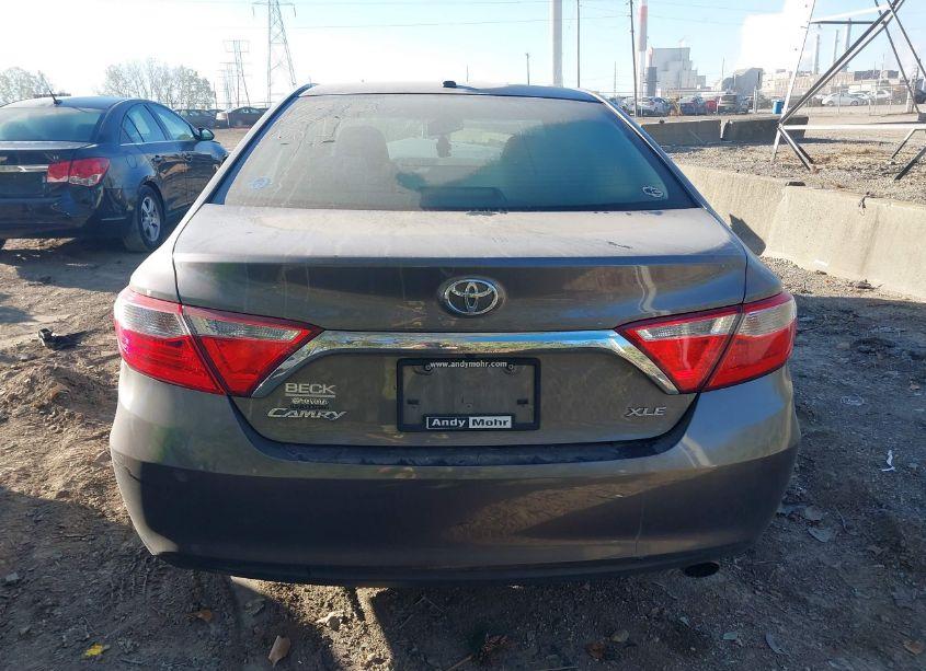 Photo 16 of 2015 Toyota Camry XLE (VIN 4T1BF1FK5FU884696)