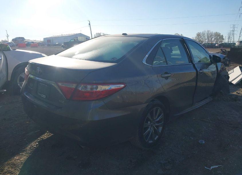 Photo 4 of 2015 Toyota Camry XLE (VIN 4T1BF1FK5FU884696)
