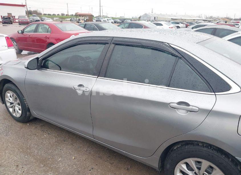 Photo 14 of 2015 Toyota Camry LE (VIN 4T1BF1FK5FU885296)