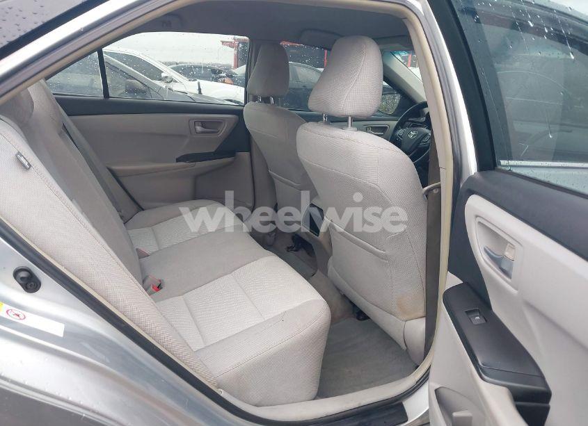 Photo 8 of 2015 Toyota Camry LE (VIN 4T1BF1FK5FU885296)