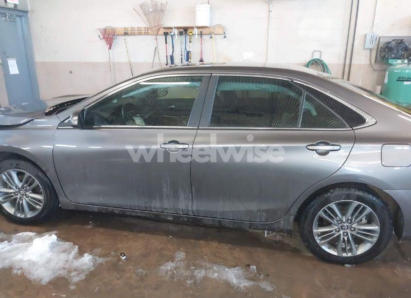 Photo 15 of 2015 Toyota Camry SE (VIN 4T1BF1FK5FU888716)