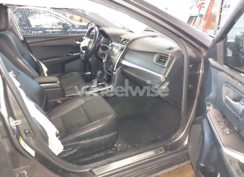 Photo 5 of 2015 Toyota Camry SE (VIN 4T1BF1FK5FU888716)