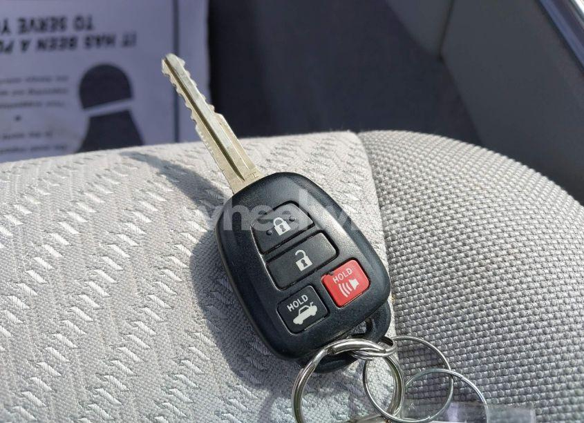 Photo 11 of 2015 Toyota Camry LE (VIN 4T1BF1FK5FU893222)