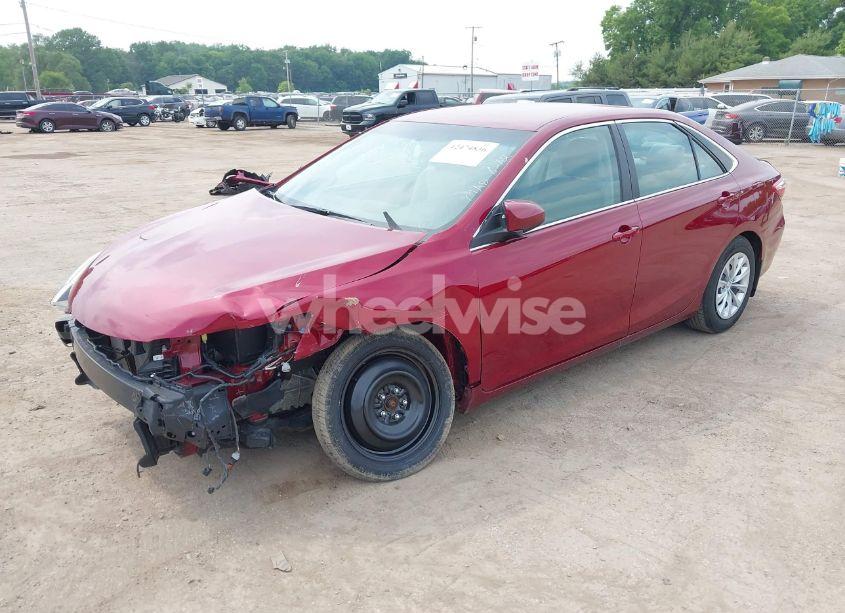 Photo 2 of 2015 Toyota Camry LE (VIN 4T1BF1FK5FU893222)