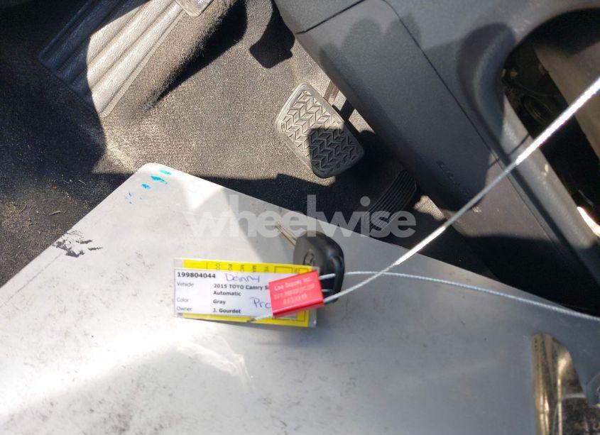 Photo 11 of 2015 Toyota Camry SE (VIN 4T1BF1FK5FU897304)