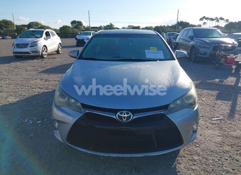 Photo 12 of 2015 Toyota Camry SE (VIN 4T1BF1FK5FU897304)