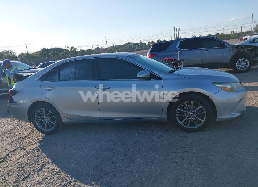 Photo 13 of 2015 Toyota Camry SE (VIN 4T1BF1FK5FU897304)