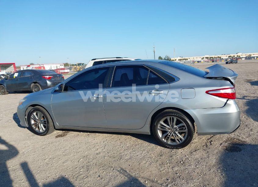 Photo 14 of 2015 Toyota Camry SE (VIN 4T1BF1FK5FU897304)