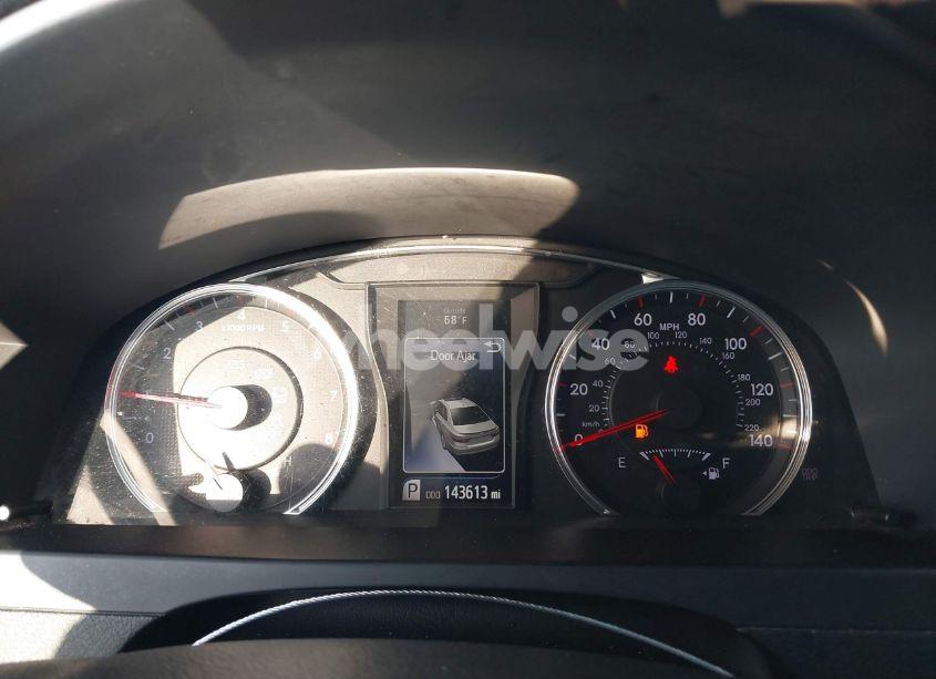 Photo 7 of 2015 Toyota Camry SE (VIN 4T1BF1FK5FU897304)