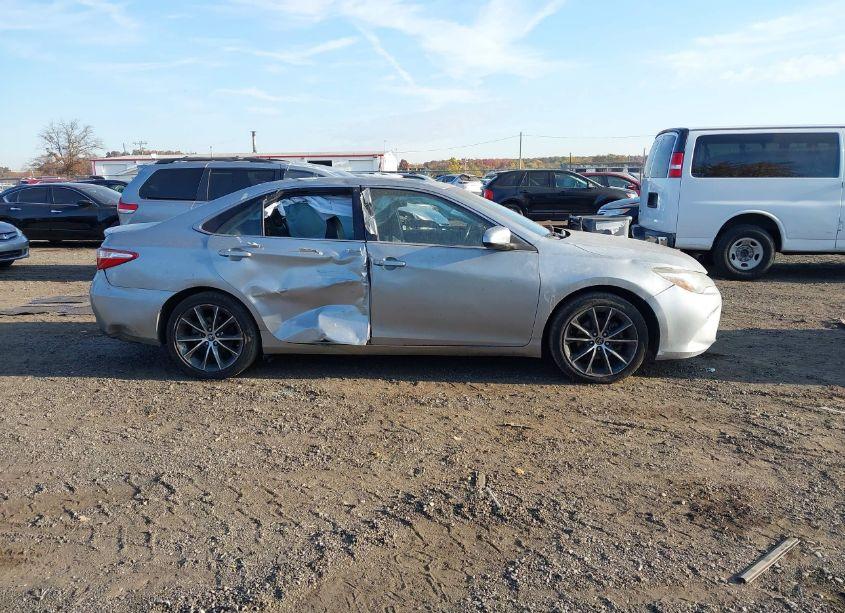 Photo 13 of 2015 Toyota Camry XSE (VIN 4T1BF1FK5FU902887)