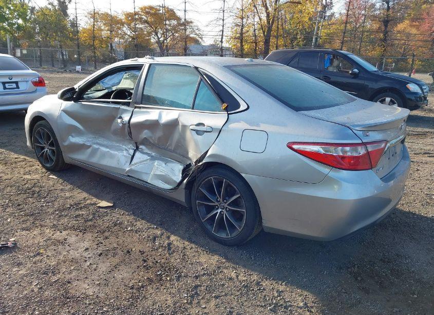 Photo 3 of 2015 Toyota Camry XSE (VIN 4T1BF1FK5FU902887)