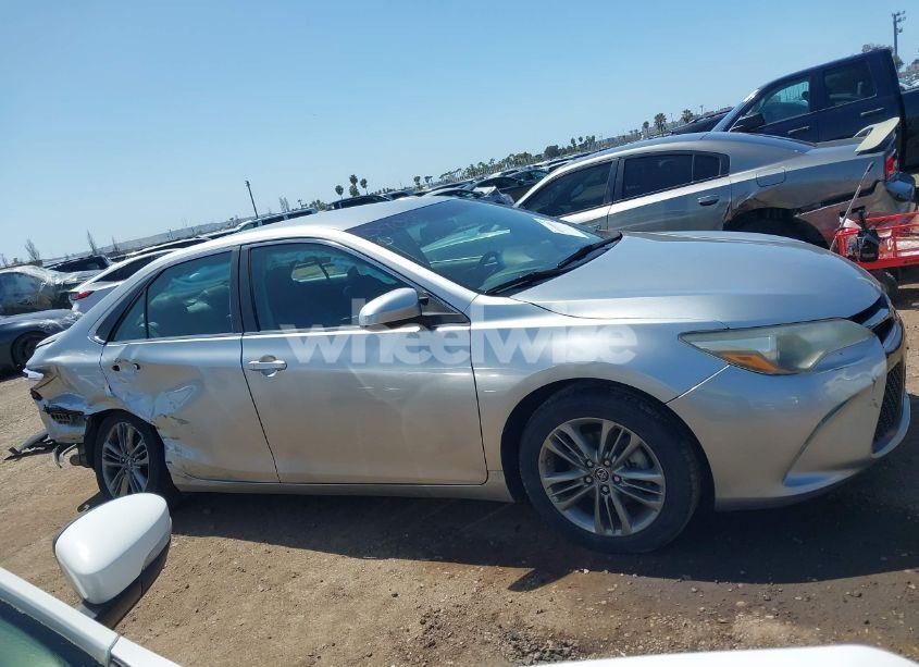 Photo 13 of 2015 Toyota Camry SE (VIN 4T1BF1FK5FU910908)