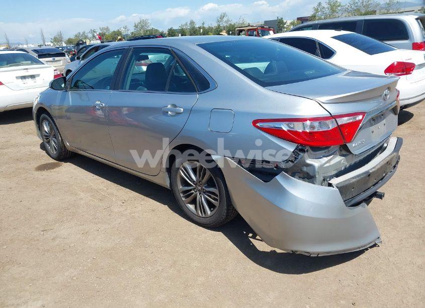 Photo 3 of 2015 Toyota Camry SE (VIN 4T1BF1FK5FU910908)