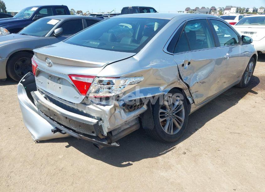 Photo 6 of 2015 Toyota Camry SE (VIN 4T1BF1FK5FU910908)