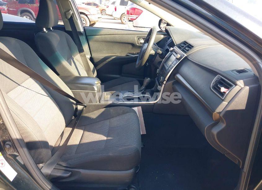 Photo 5 of 2015 Toyota Camry LE (VIN 4T1BF1FK5FU923836)