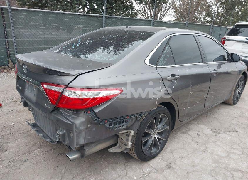 Photo 4 of 2015 Toyota Camry XSE (VIN 4T1BF1FK5FU924937)
