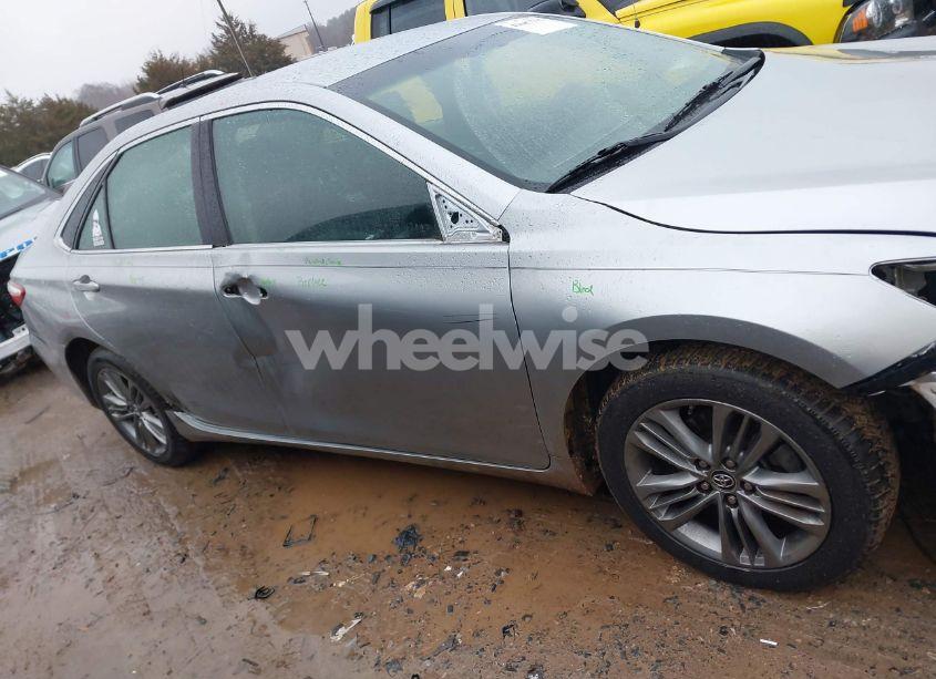 Photo 14 of 2015 Toyota Camry SE (VIN 4T1BF1FK5FU925523)