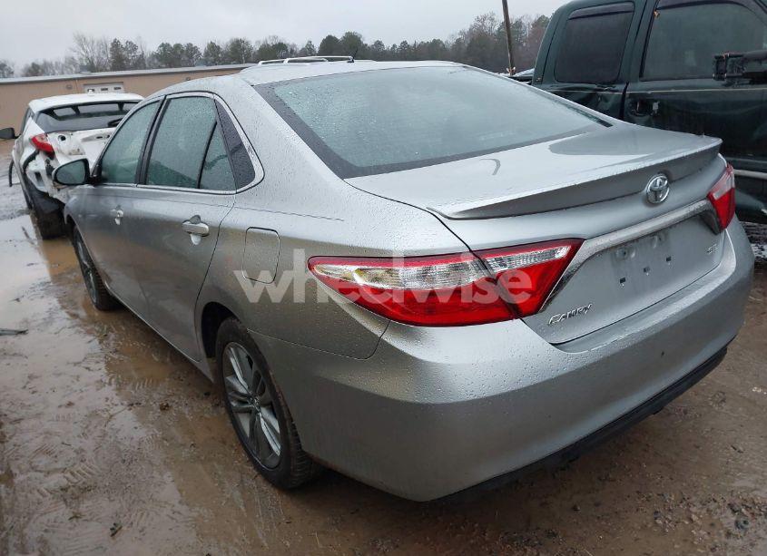 Photo 3 of 2015 Toyota Camry SE (VIN 4T1BF1FK5FU925523)