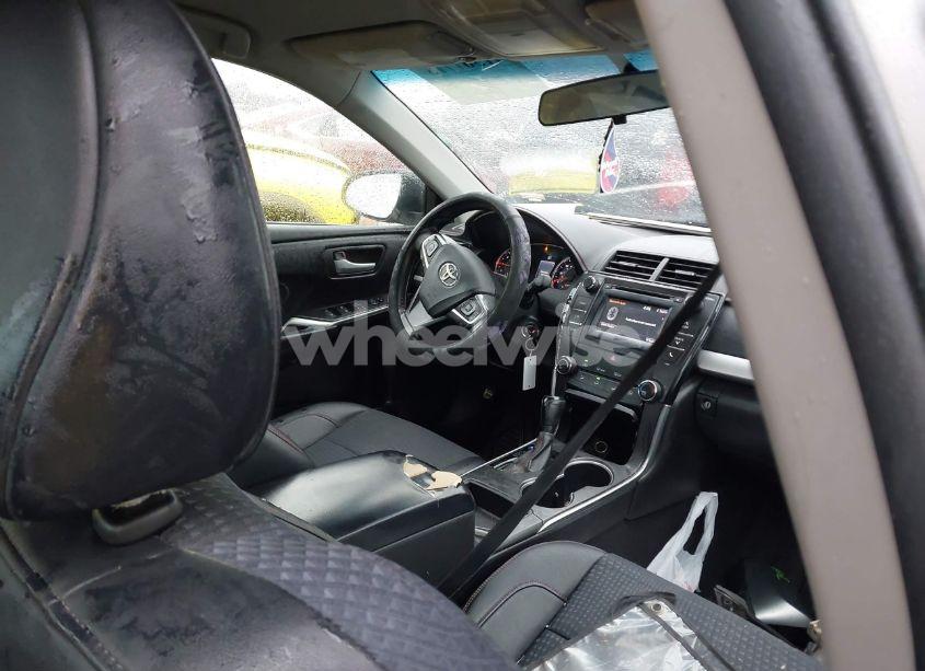 Photo 5 of 2015 Toyota Camry SE (VIN 4T1BF1FK5FU925523)