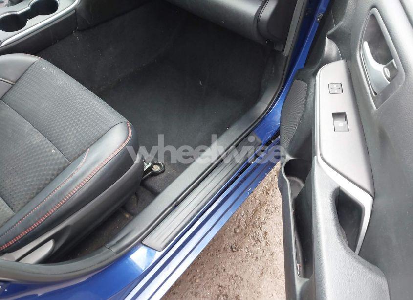 Photo 5 of 2015 Toyota Camry SE (VIN 4T1BF1FK5FU929166)