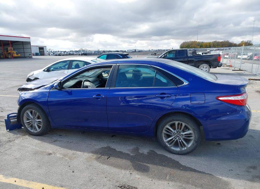 Photo 15 of 2015 Toyota Camry SE (VIN 4T1BF1FK5FU934013)