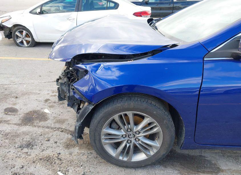 Photo 6 of 2015 Toyota Camry SE (VIN 4T1BF1FK5FU934013)