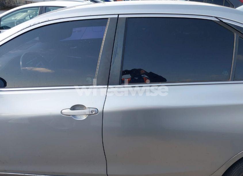 Photo 14 of 2015 Toyota Camry SE (VIN 4T1BF1FK5FU946243)